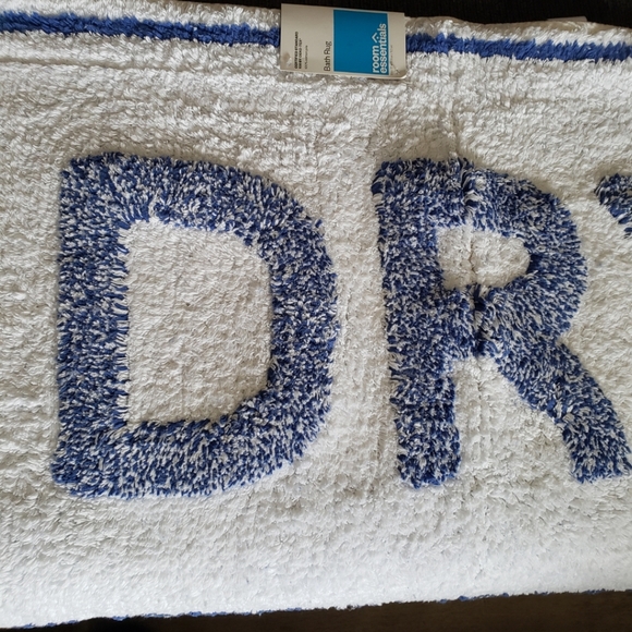 Room Essentials Bath Rug - Picture 3 of 3